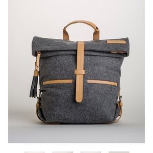 Sherpani Amelia backpack in chai